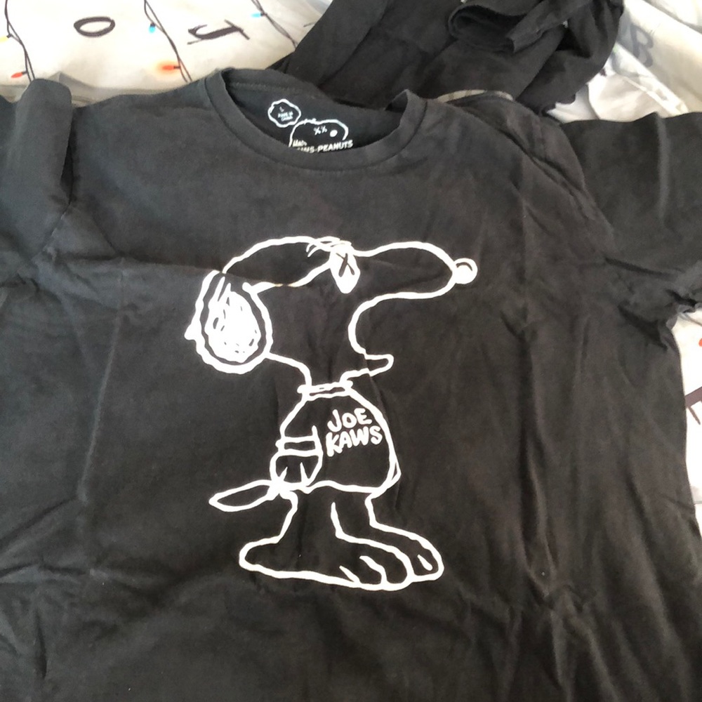 Kaws peanuts T-shirt